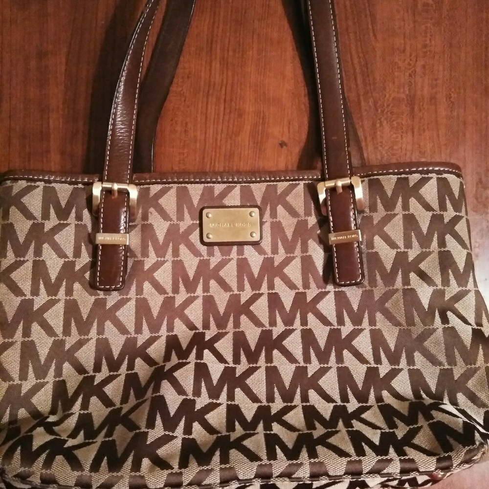 Michael Kors purse